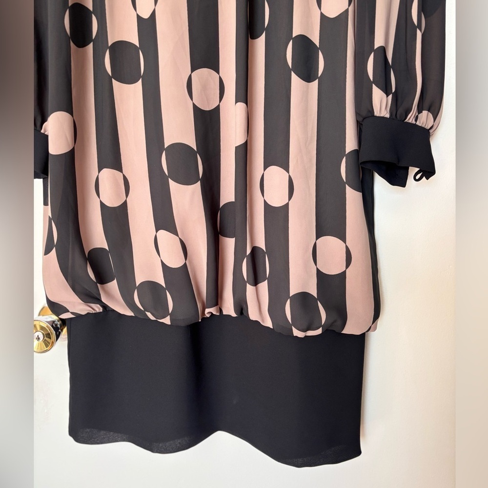 ✨Joseph Ribkoff Vintage Geometric Shift Dress Black & Cream- No Size tag - Picture 8 of 11